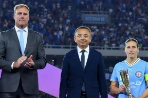 开云体育合作伙伴-关于欧冠赛前再迎强敌，上海久事调整名单，主帅态度——引发热议，更衣室氛围转暖的信息