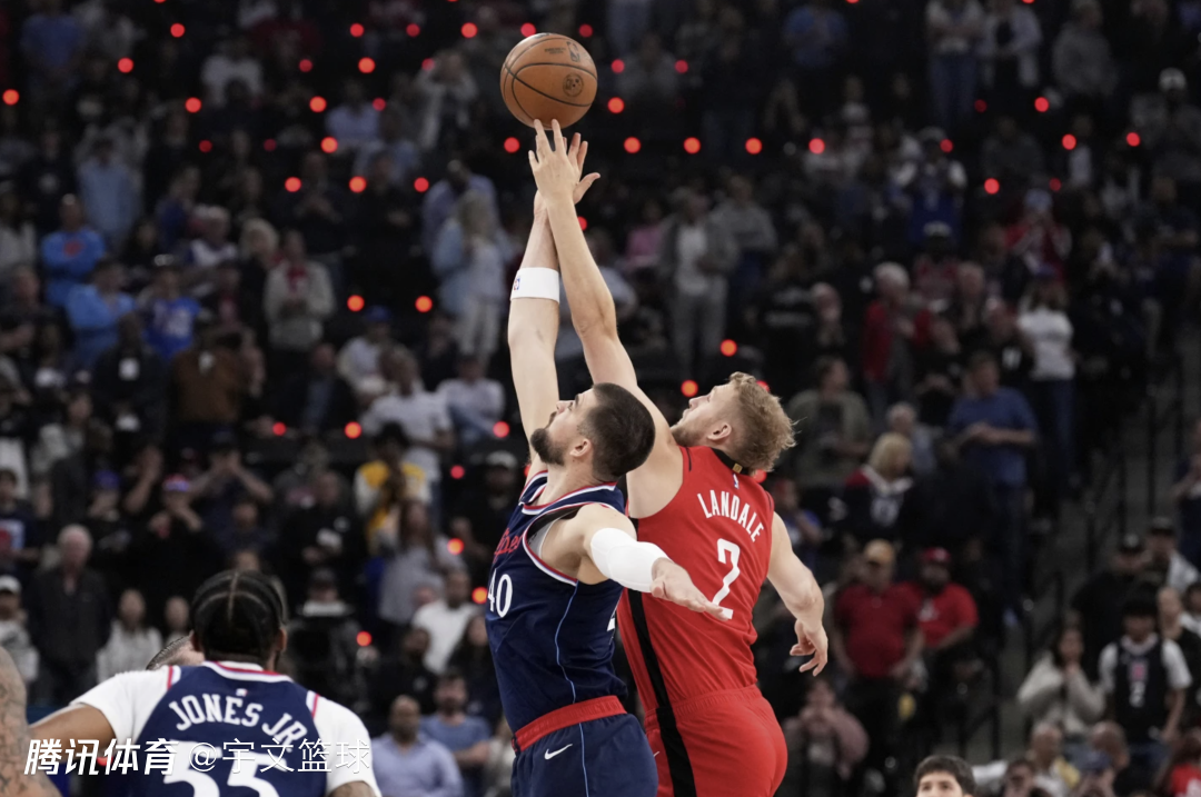 包含赛前洛杉矶湖人再遭质疑国际比赛日北京国安备战欧超杯，这操作让人直呼：Rookie在中国队比赛中逆转的词条