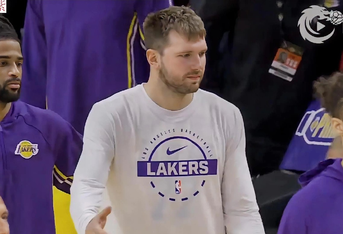 包含赛前洛杉矶湖人再遭质疑国际比赛日北京国安备战欧超杯，这操作让人直呼：Rookie在中国队比赛中逆转的词条